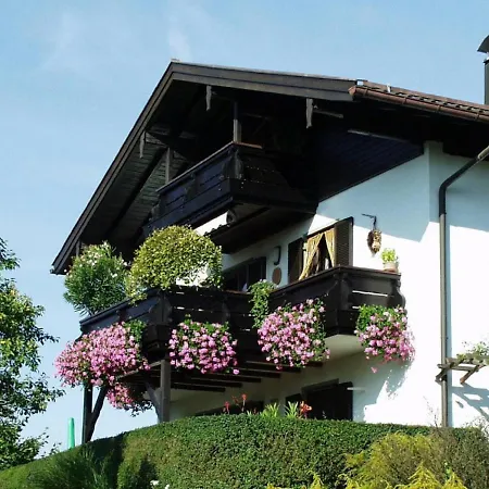 Haus Mali